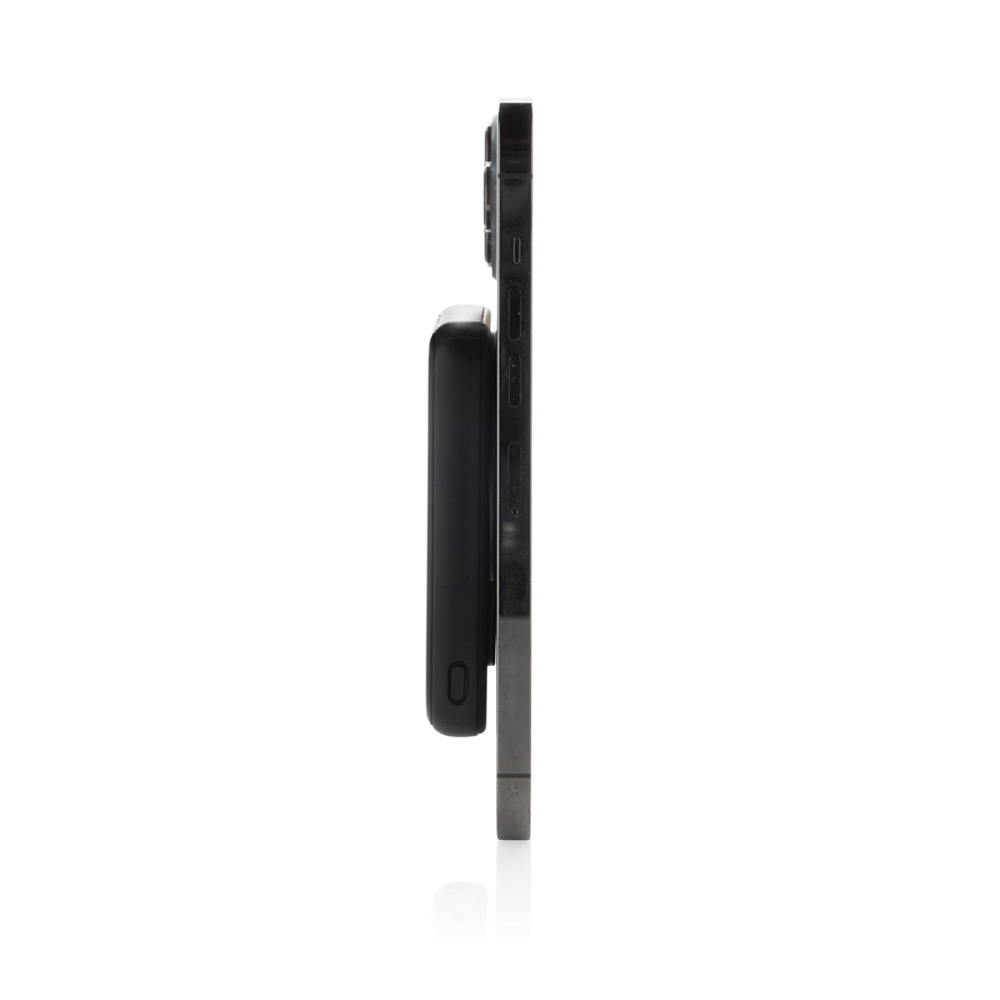 Stellar RCS rplastic 5000 mah 5W magnetische powerbank