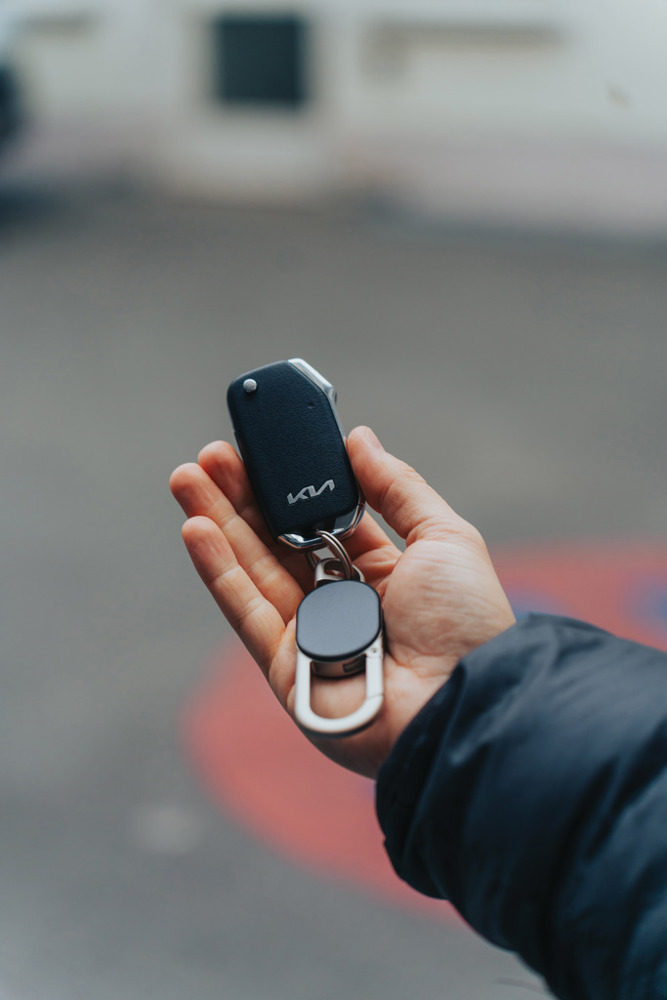 Keyfinder sleutelhanger met wereldwijd lokaliseren en USB C