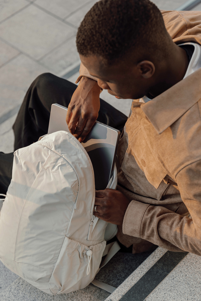 KENTO URBAN RCS recycled nylon 15,6 inch rugzak met voorvak