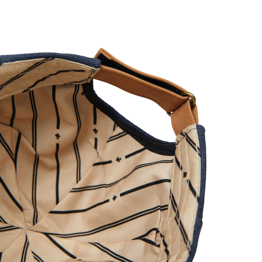 VINGA Bosler AWARE™ recycled canvas cap