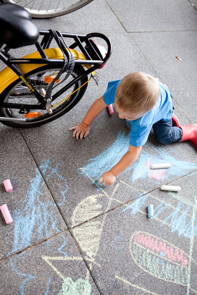Kartonnen doosje met stoepkrijt Ottilie