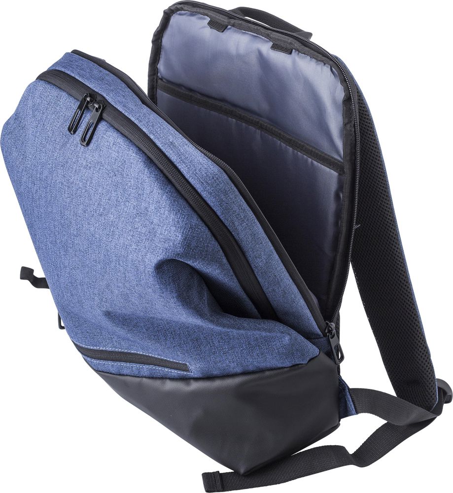 Polyester (600D) rugtas met USB aansluiting Katia