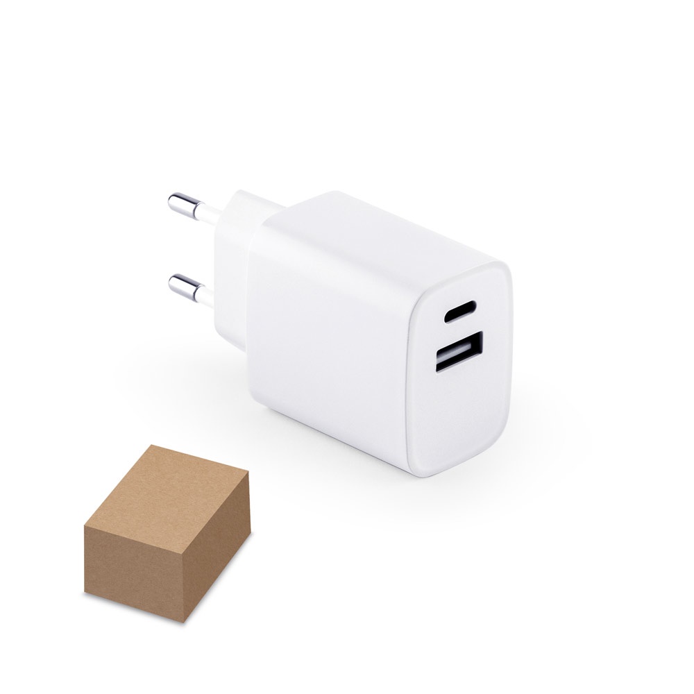 WEGENER. Stroomadapter met USB-A poort 18W en USB-C 20W in gerecycled ABS (100% rABS) - bedrukt of onbedrukt