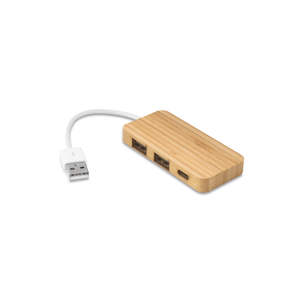 MOSER. HUB met 2 USB-A en 1 USB-C poorten in bamboe