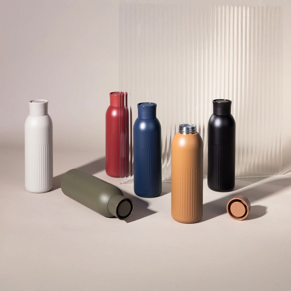 Sagaform Tekla Push stalen fles met druk dop gerecycled) 500 ml
