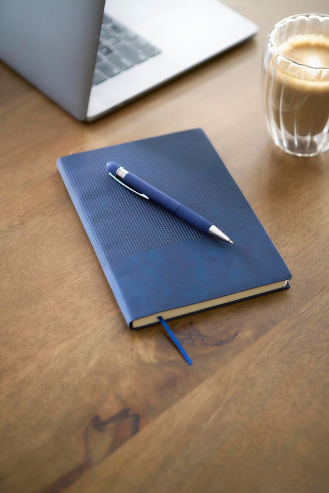 Gerecycled PU-notitieboek (A5) en balpenset Tarek Original