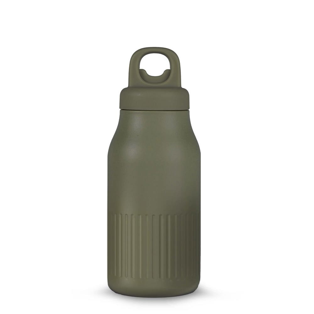 Sagaform Truls stalen fles met handige openklik dop (gerecycled) 500 ml - bedrukt of onbedrukt verkrijgbaar - Dried Green